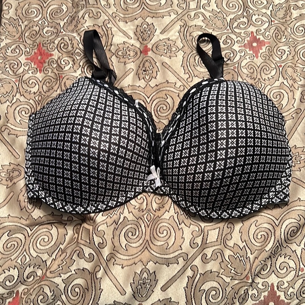 Body Embrace 38DD bra